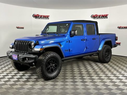 Used 2022 Jeep Gladiator Willys image 5
