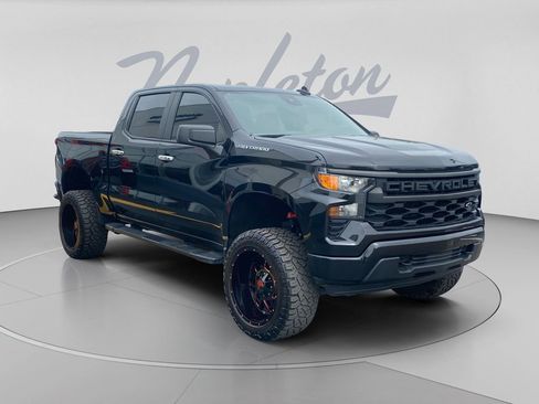 Used 2022 Chevrolet Silverado 1500 Custom RWD image 3