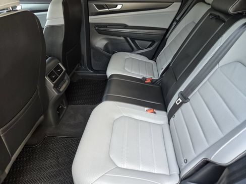Used 2024 Volkswagen Atlas Cross Sport SEL AWD/4WD image 26