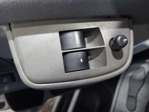 Used 2024 Chevrolet Express 2500 w/ Driver Convenience Package RWD image 18