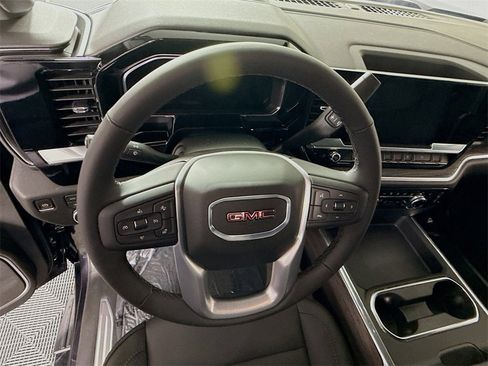 New 2026 GMC Sierra 2500 SLT w/ SLT Premium Package image 6