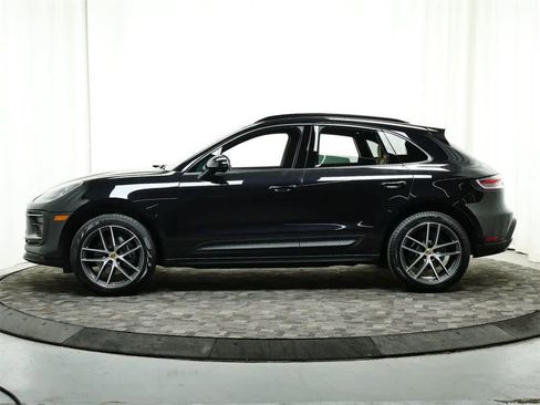 Used 2025 Porsche Macan image 2