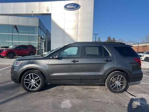 Used 2018 Ford Explorer Sport w/ Equipment Group 401A image 8