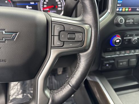 Used 2022 Chevrolet Silverado 1500 LT Trail Boss w/ Convenience Package II AWD/4WD image 25