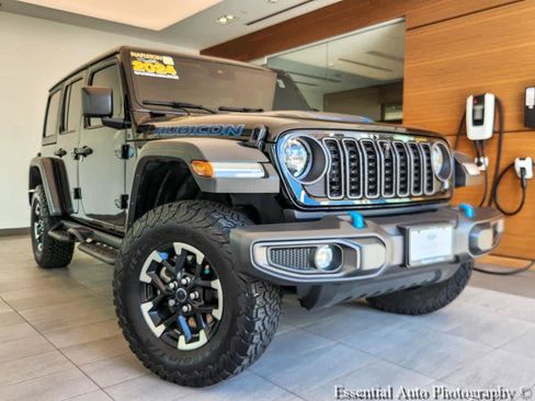 Used 2024 Jeep Wrangler Unlimited Rubicon 4xe w/ Technology Group AWD/4WD image 1