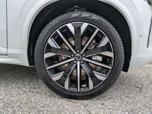 New 2026 Volvo XC90 T8 Ultra w/ Protection Package Premier AWD/4WD image 11