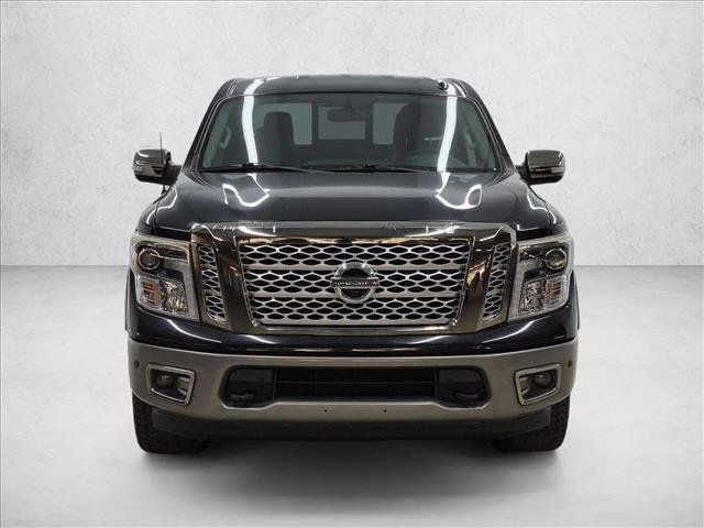 Used 2018 Nissan Titan Platinum Reserve w/ Platinum Utility Package RWD image 2