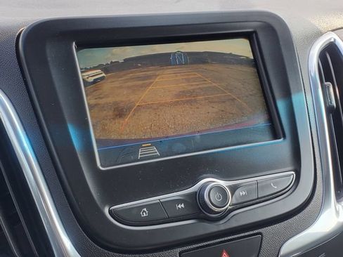 Used 2019 Chevrolet Equinox LT w/ Driver Convenience Package AWD/4WD image 21