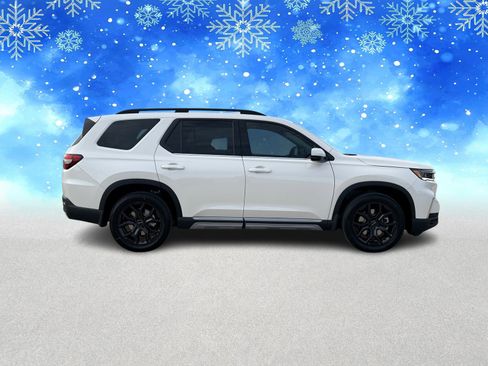 New 2025 Honda Pilot Touring image 7