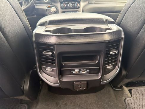 Used 2024 RAM 1500 Laramie AWD/4WD image 27