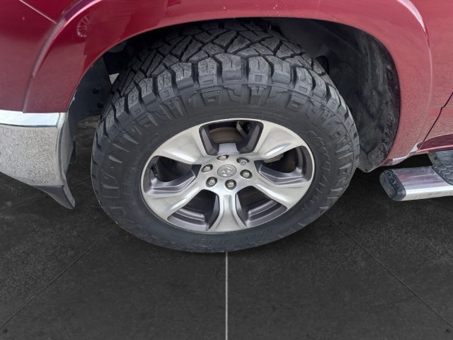 Used 2022 RAM 1500 Laramie AWD/4WD image 9