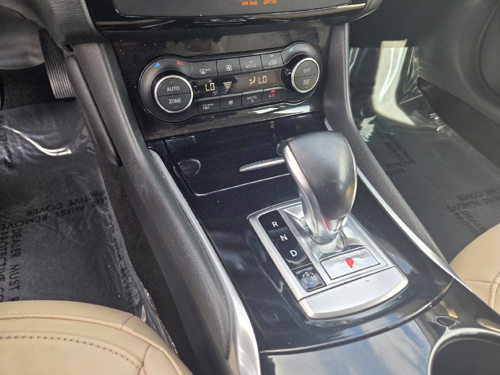 Used 2017 INFINITI QX30 Premium w/ Navigation Package AWD/4WD image 20