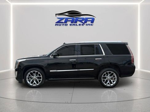 Used 2017 Cadillac Escalade Platinum AWD/4WD image 4