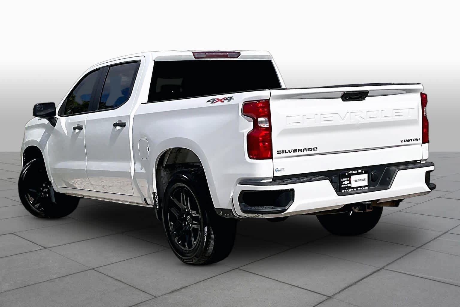 Used 2023 Chevrolet Silverado 1500 Custom AWD/4WD image 11
