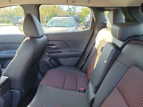 New 2026 Nissan Kicks SR FWD image 13