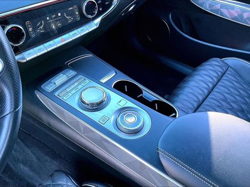 Used 2023 Genesis GV70 3.5T Sport w/ Sport Advanced Package image 15