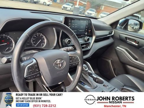 Used 2021 Toyota Highlander XLE image 5