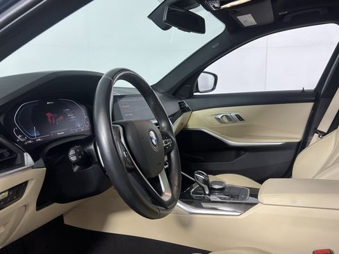 Used 2021 BMW 330e w/ Convenience Package image 22