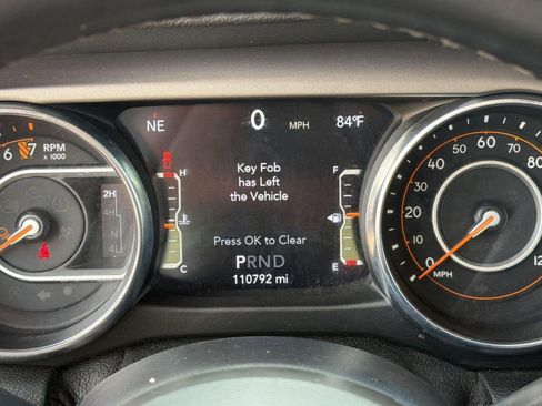 Used 2020 Jeep Gladiator Sport w/ Quick Order Package 24S AWD/4WD image 17