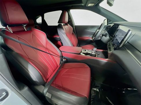 Used 2023 Lexus RX 500h F Sport image 25