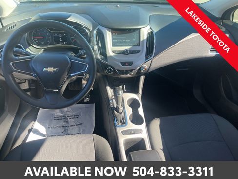 Used 2017 Chevrolet Cruze LS image 21