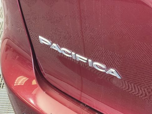 Used 2021 Chrysler Pacifica Pinnacle image 17