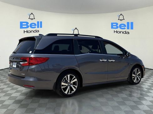 Certified 2024 Honda Odyssey Touring image 4
