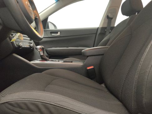 Used 2019 Kia Optima LX FWD image 17