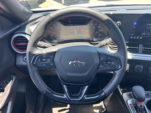 Certified 2024 Chevrolet Trax RS w/ Driver Confidence Package FWD image 22
