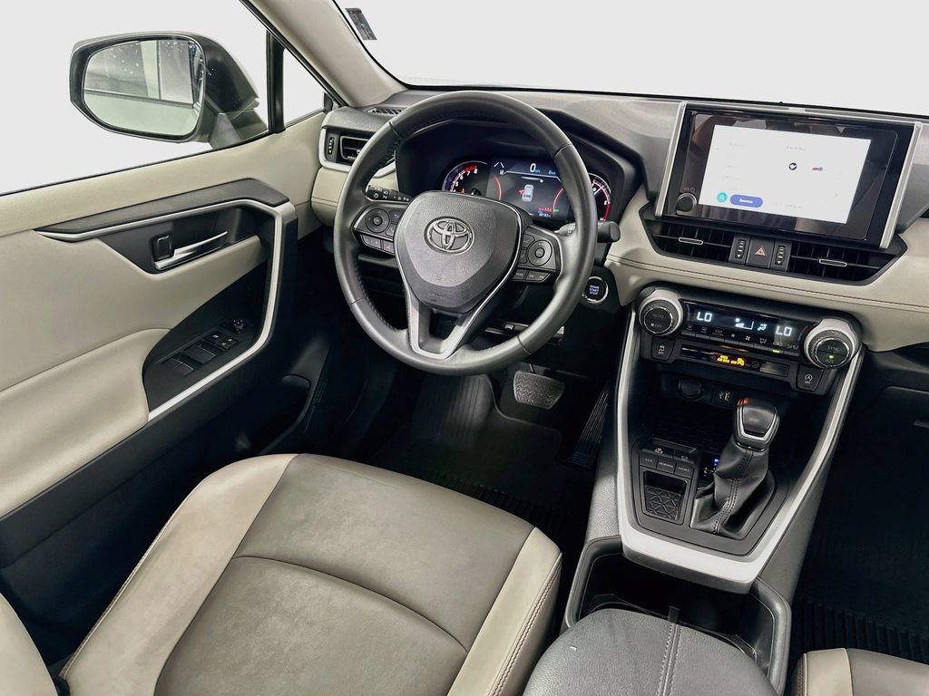 Used 2023 Toyota RAV4 XLE Premium FWD image 18