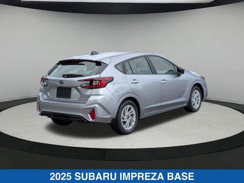 Certified 2025 Subaru Impreza 2.0i image 5