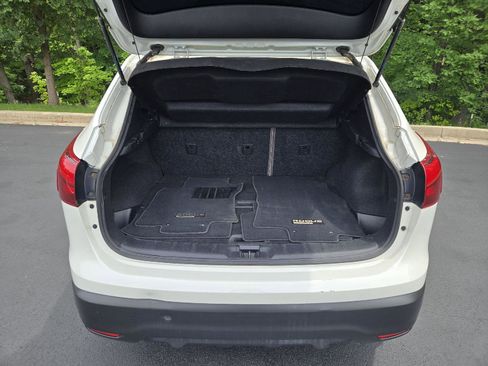 Used 2017 Nissan Rogue Sport SL w/ SL Premium Package AWD/4WD image 9