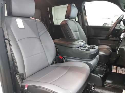 New 2026 RAM 3500 Tradesman AWD/4WD image 30