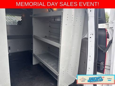 Used 2022 Ford Transit Connect XLT FWD image 15