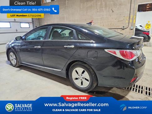 Used 2015 Hyundai Sonata Hybrid FWD image 3