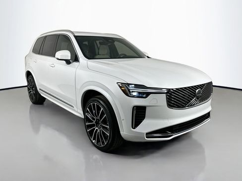 New 2026 Volvo XC90 B5 Plus w/ Protection Package Premier image 3