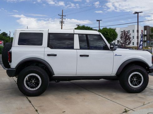 Used 2024 Ford Bronco Badlands AWD/4WD image 9