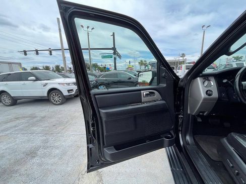 Used 2016 Ford Expedition Limited AWD/4WD image 7