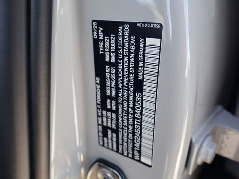 New 2026 Porsche Macan S image 29