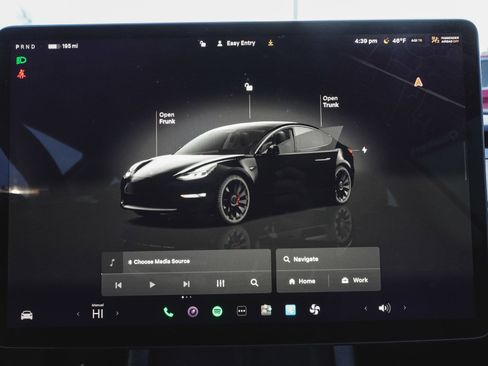 Used 2023 Tesla Model 3 Performance image 15
