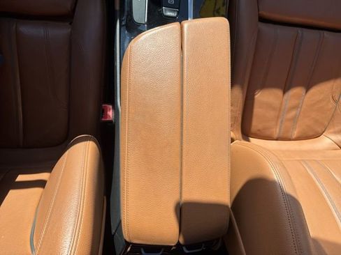 Used 2017 BMW 540i xDrive image 35