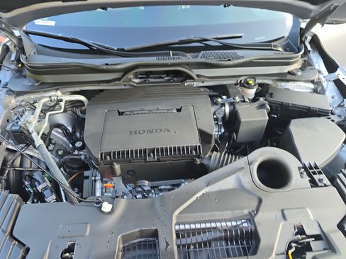 Used 2025 Honda Pilot Touring image 32