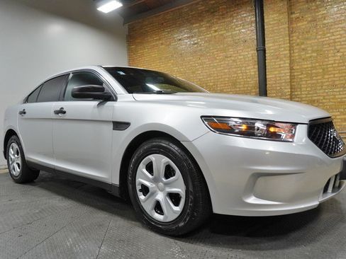 Used 2017 Ford Taurus Police Interceptor AWD image 6