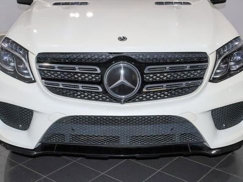 Used 2018 Mercedes-Benz GLS 550 4MATIC w/ Driver Assistance Package image 9
