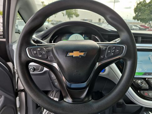 Used 2018 Chevrolet Bolt LT FWD image 15