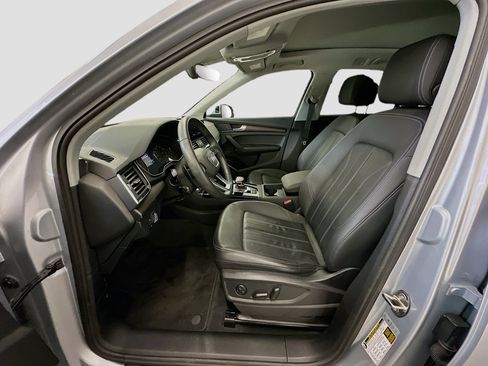 Used 2023 Audi Q5 2.0T Premium w/ Convenience Package AWD/4WD image 13