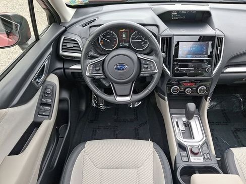 Used 2020 Subaru Forester Premium AWD/4WD image 11