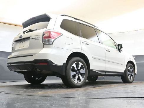 Used 2017 Subaru Forester 2.5i Limited image 44