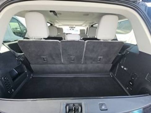 Used 2025 Ford Expedition Active AWD/4WD image 11