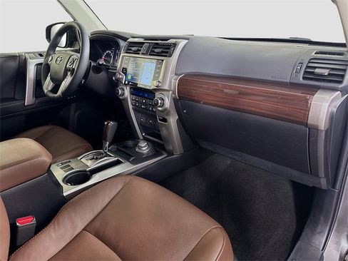 Used 2022 Toyota 4Runner Limited image 31
